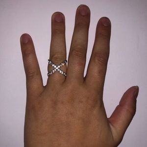 Jewelry: Dainty Silver Criss Cross Ring